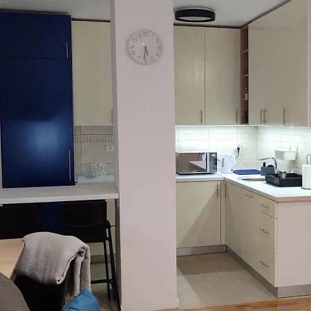 Wellnest Self Check-in & Parking I Moderan, Miran Radni Kutak *