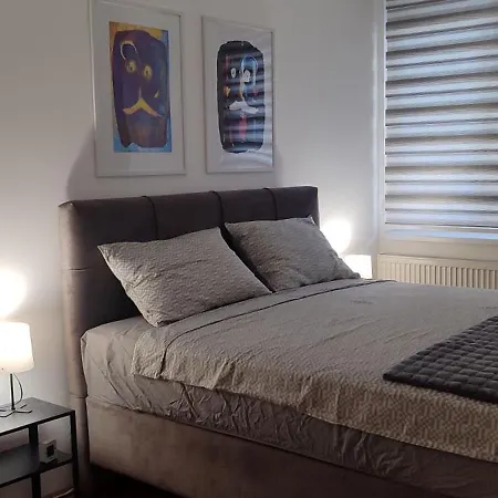 Wellnest Self Check-in & Parking I Moderan, Miran Radni Kutak