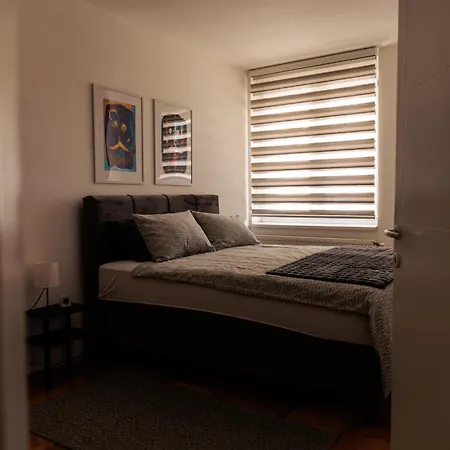 Wellnest Self Check-in & Parking I Moderan, Miran Radni Kutak *