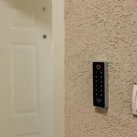 Wellnest Self Check-in & Parking I Moderan, Miran Radni Kutak شقة Ni