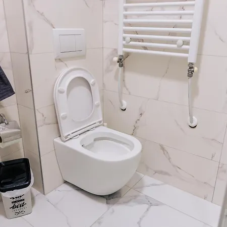 Wellnest Self Check-in & Parking I Moderan, Miran Radni Kutak