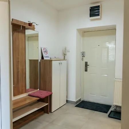 Wellnest Self Check-in & Parking I Moderan, Miran Radni Kutak شقة *