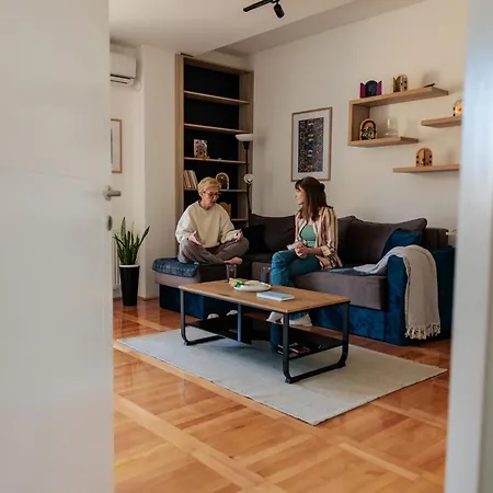 Wellnest Self Check-in & Parking I Moderan, Miran Radni Kutak * Ni