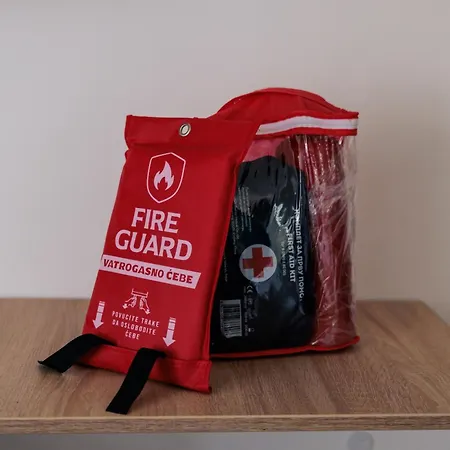 Wellnest Self Check-in & Parking I Moderan, Miran Radni Kutak * Ni